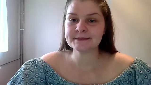 Snapshot of lovexCaroline chatting on 02-24-25, 10:48 lovexCaroline online show from 02-24-25, 10:48