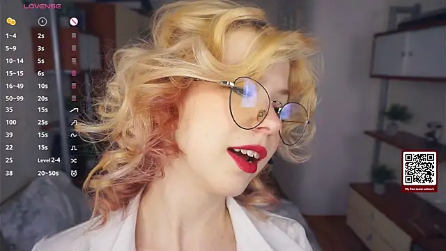 LynetHakes online show from 12-05-25, 07:07