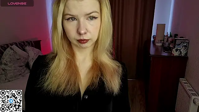 LynetHakes online show from 04-14-26, 06:29