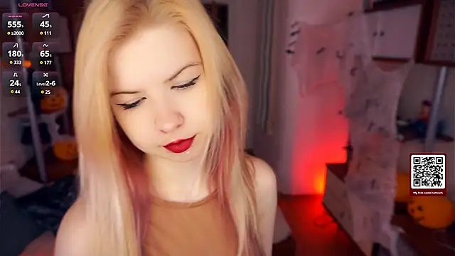 LynetHakes online show from 11-03-25, 04:28