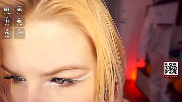 LynetHakes online show from 11-05-25, 04:26