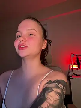 Snapshot of RussianFuckingMachine chatting on 02-04-25, 03:04 RussianFuckingMachine online show from 02-04-25, 03:04