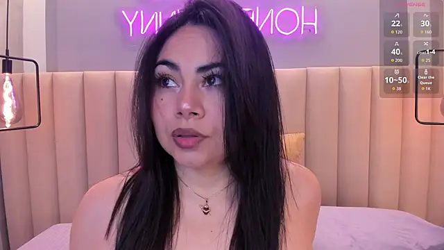 Snapshot of Naomymonroe_ chatting on 06-27-26, 10:54 Naomymonroe online show from 06-27-26, 10:54