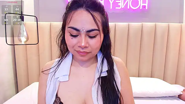 Naomymonroe  online show from 11-12-25, 10:02