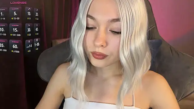 Ohmy Nora  online show from 06-03-26, 01:45