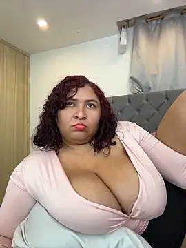 KarlaWild online show from 06-12-26, 10:18
