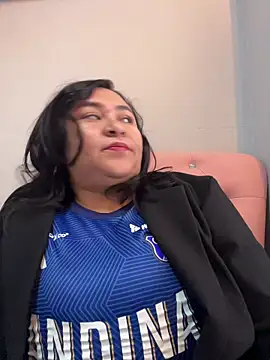 KarlaWild online show from 10-21-25, 07:46