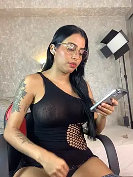 Snapshot of genesissara chatting on 09-14-25, 12:00 genesissara online show from 09-14-25, 12:00
