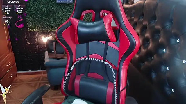 natyk m online show from 10-13-25, 08:43