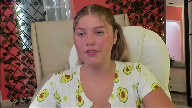 alaia greyy online show from 05-12-26, 12:44