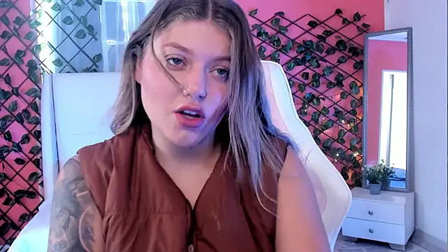 alaia greyy online show from 03-31-26, 01:24