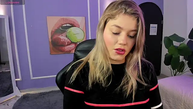 alaia greyy online show from 11-25-25, 12:49