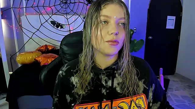 alaia greyy online show from 11-04-25, 12:42