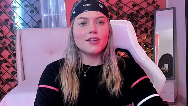 alaia greyy online show from 04-09-26, 01:39