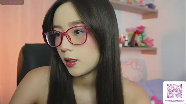Snapshot of sophi_lii chatting on 05-08-26, 08:23 sophi lii online show from 05-08-26, 08:23
