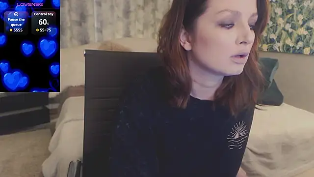 Snapshot of BritneyBarker chatting on 06-18-26, 03:50 BritneyBarker online show from 06-18-26, 03:50