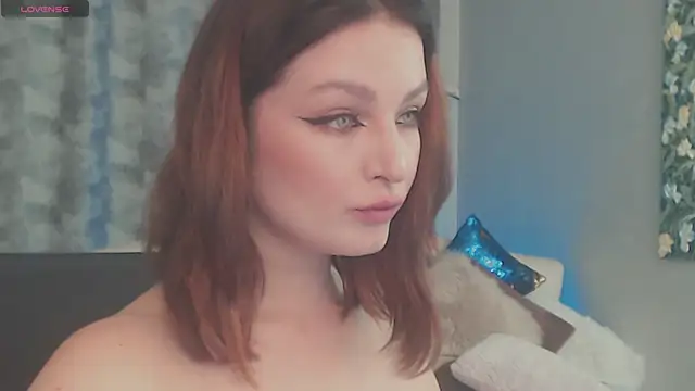 Snapshot of BritneyBarker chatting on 06-21-26, 06:14 BritneyBarker online show from 06-21-26, 06:14