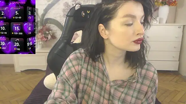 BritneyBarker online show from 03-27-26, 04:21