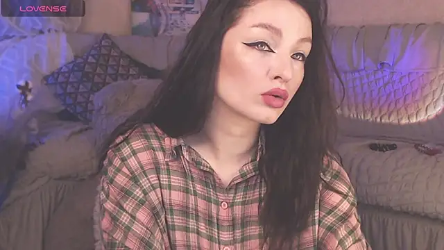 BritneyBarker online show from 03-12-25, 01:36