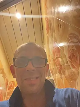 MaxDevilWhite online show from 02-28-26, 08:52