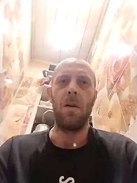 MaxDevilWhite online show from 04-28-26, 12:53