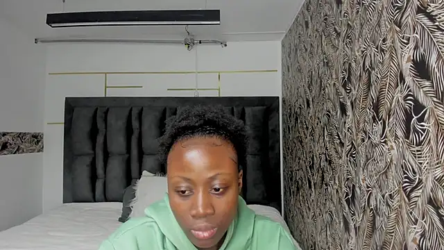 Sara Naugty online show from 11-20-25, 08:09