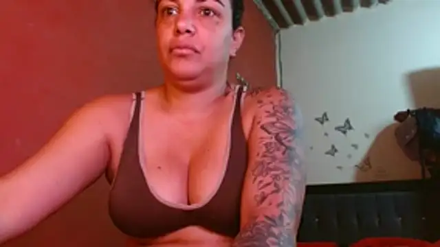 Snapshot of Tammyymilf chatting on 11-04-25, 02:54 Tammyymilf online show from 11-04-25, 02:54