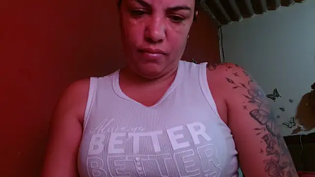 Snapshot of Tammyymilf chatting on 10-13-25, 07:15 Tammyymilf online show from 10-13-25, 07:15