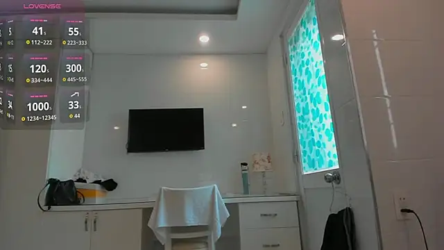Yuki miiii online show from 05-29-26, 12:27