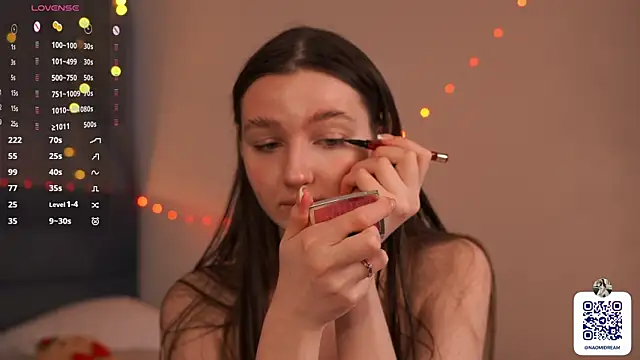 GeorginaDudley online show from 12-21-25, 07:10