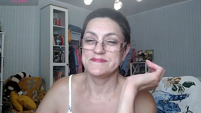 Snapshot of Soffya_Soy chatting on 07-13-26, 06:29 Soffya Soy online show from 07-13-26, 06:29