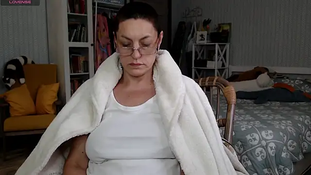 Soffya Soy online show from 05-27-26, 06:32