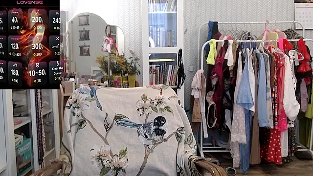 Soffya Soy online show from 03-11-26, 06:29