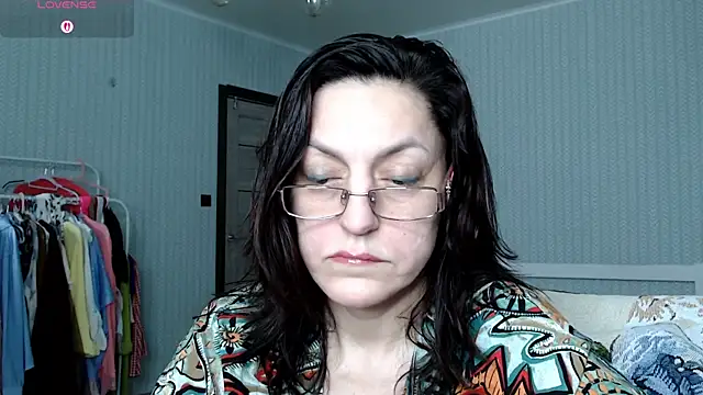 Soffya Soy online show from 04-11-26, 02:08