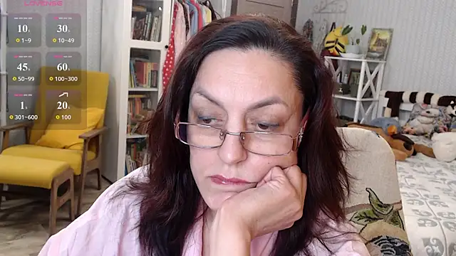 Soffya Soy online show from 05-07-26, 02:20
