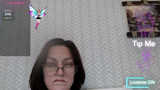 Soffya Soy online show from 11-05-25, 04:43