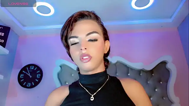 CamiiGarcia online show from 03-04-25, 05:34