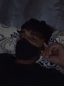 Snapshot of vas02vir chatting on 03-13-25, 03:39 vas02vir online show from 03-13-25, 03:39