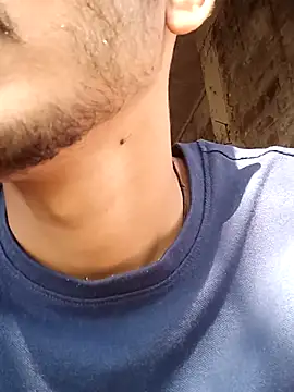 Snapshot of vas02vir chatting on 02-19-25, 05:05 vas02vir online show from 02-19-25, 05:05