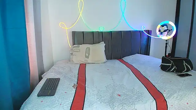 gisell363472 online show from 12-19-25, 07:16