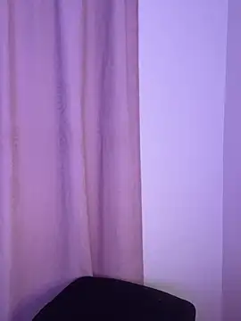 Snapshot of miia-00 chatting on 01-22-25, 01:53 miia-00 online show from 01-22-25, 01:53