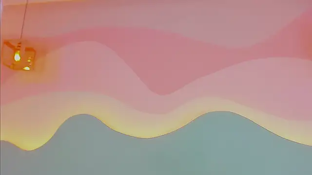 Lannajansen online show from 10-24-25, 01:21