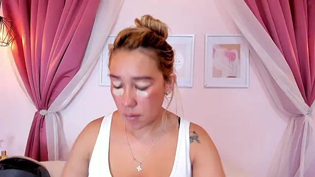 Lannajansen online show from 05-09-26, 01:36