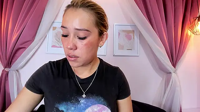 Lannajansen online show from 05-14-26, 01:41