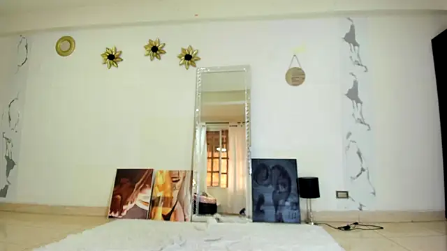 Akemirosse online show from 11-17-25, 05:17