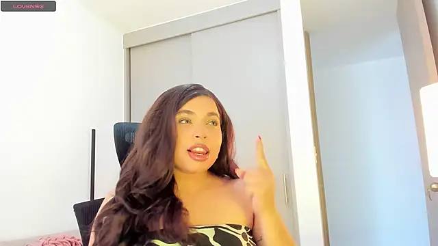 RachelRusso online show from 09-14-25, 06:41