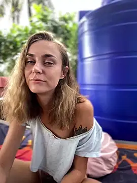 White Lu online show from 11-14-25, 02:04