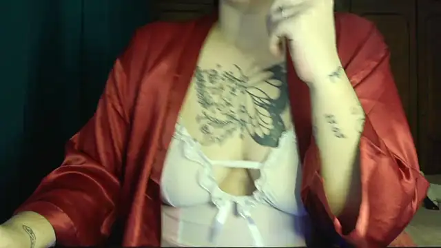 Snapshot of bunnyfox420 chatting on 01-05-26, 06:11 bunnyfox420 online show from 01-05-26, 06:11