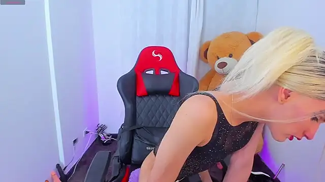 Sexy valgirl online show from 04-30-26, 03:02