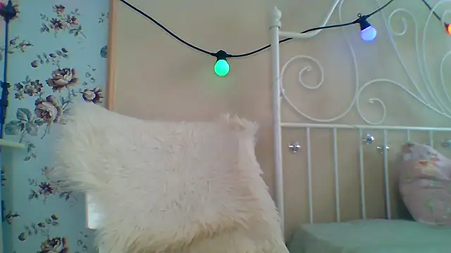 Frankie Foxie online show from 02-23-25, 05:45